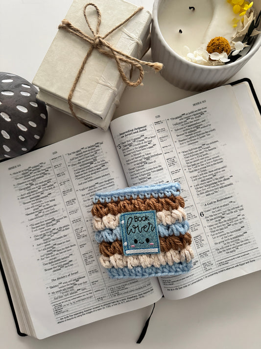 Book Lover Cup Cozy